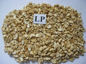 LP Large Broken Pieces Of Cashew Nuts